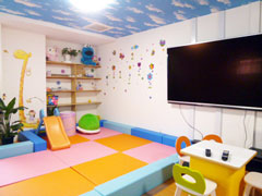 キッズルームも完備！お子様連れでも安心して働いていただけます！｜求人ギャラリー(大) MY HONEY マイハニー 阪神店